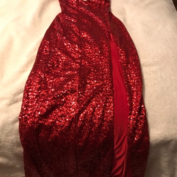 Sexy red long slit evening gown! Size small to medium!Great condition! - Picture 4 of 7
